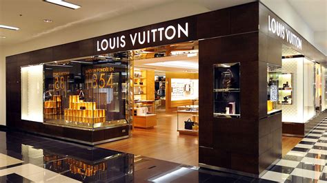 louis vuitton aspen hours|Louis Vuitton store white plains.